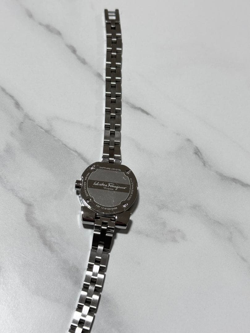 Ferragamo クォーツ 腕時計 ガンチーニ シルバー