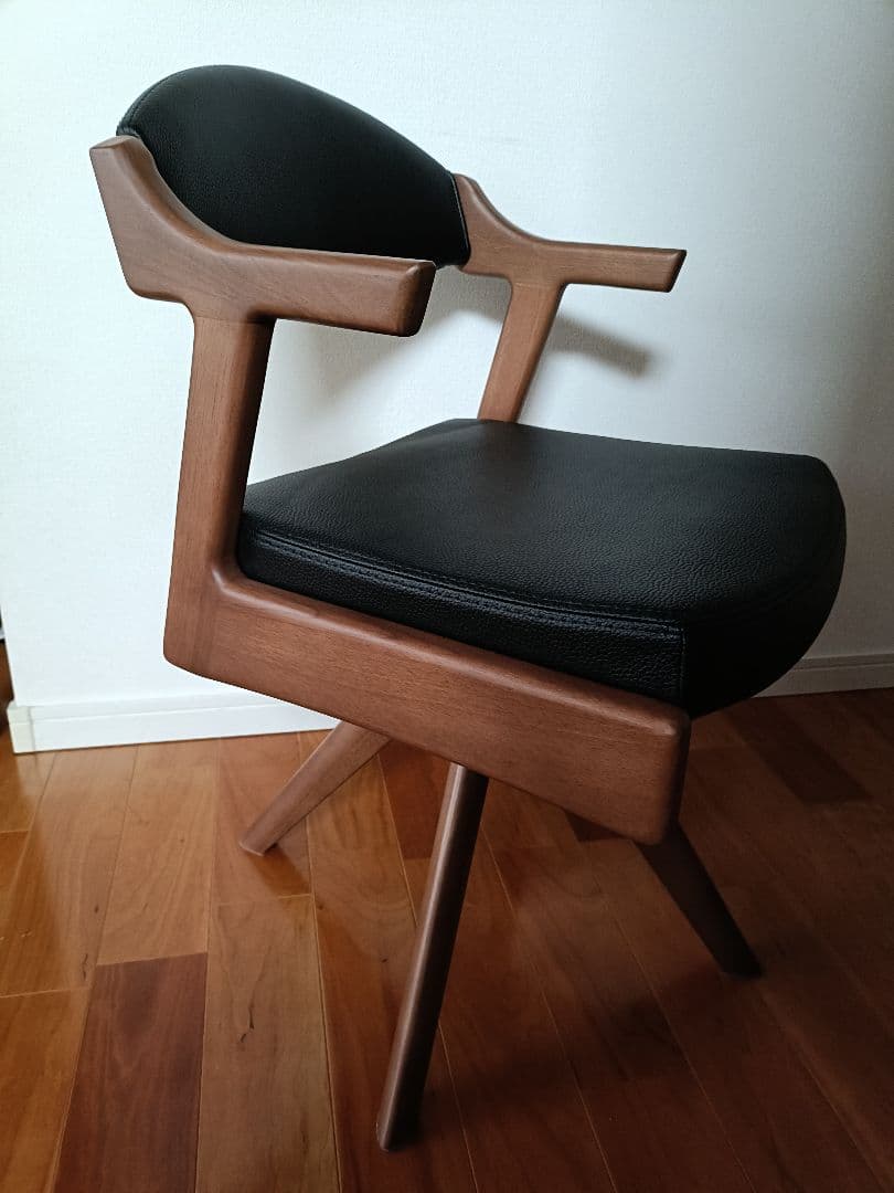 ダイニングテーブルチェア　回転　東京インテリア