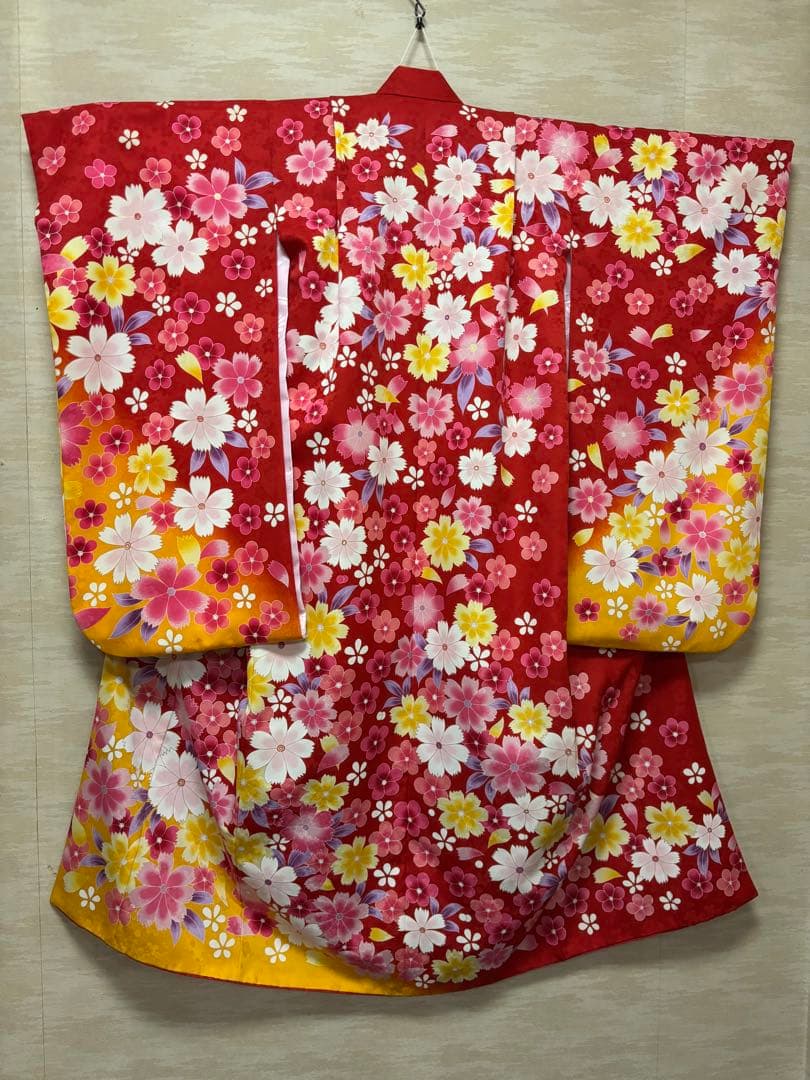 七五三　7歳女の子　着物セット　秋桜　華やか赤　山吹色　桜　緑に手鞠柄