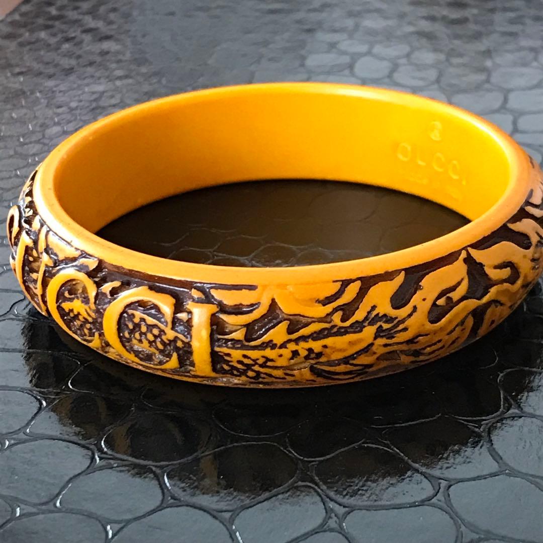 グッチ ロゴ＆ドラゴン 彫り エングレーブバングル 表記サイズ S 未使用級