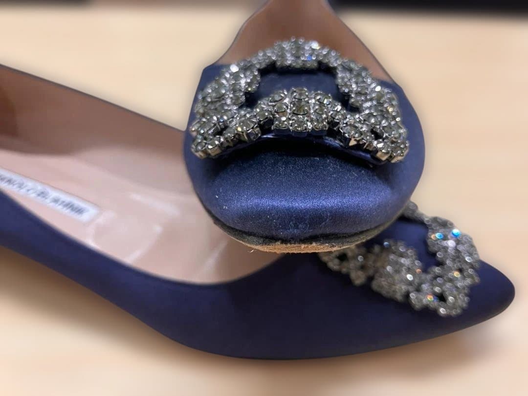 き*ん様 MANOLO BLAHNIK 美品マノロブラニク　ハンギシ37 パンプ