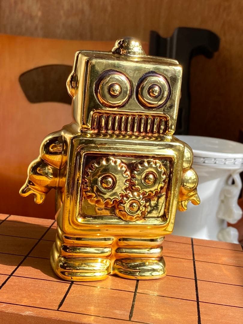 ゴールドロボット置物 貯金箱 レトロ フィギア フィギュア