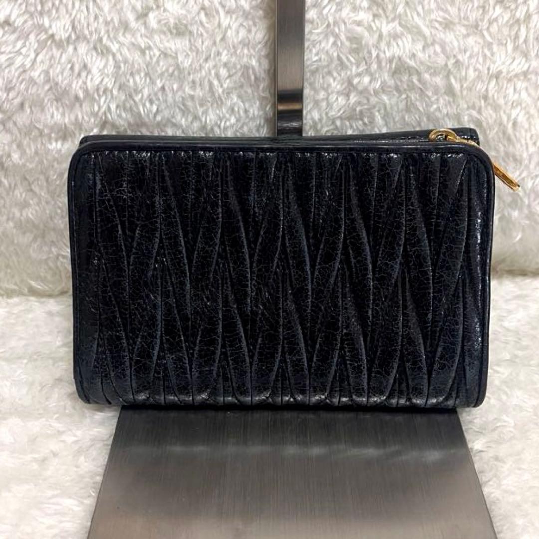 美品✨MIUMIU 三つ折り財布 マテラッセ レザー ラウンドファスナー