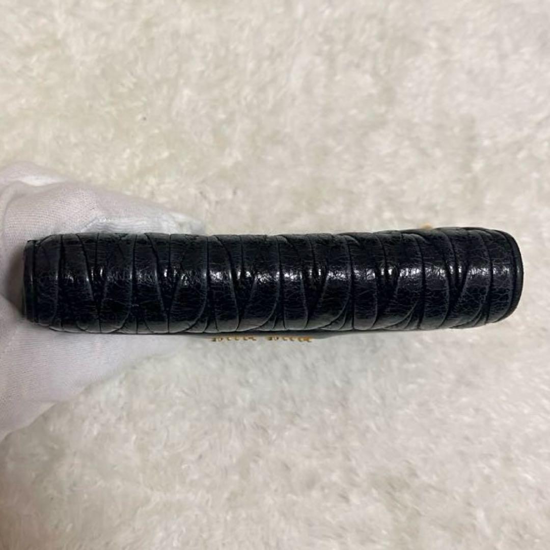 美品✨MIUMIU 三つ折り財布 マテラッセ レザー ラウンドファスナー