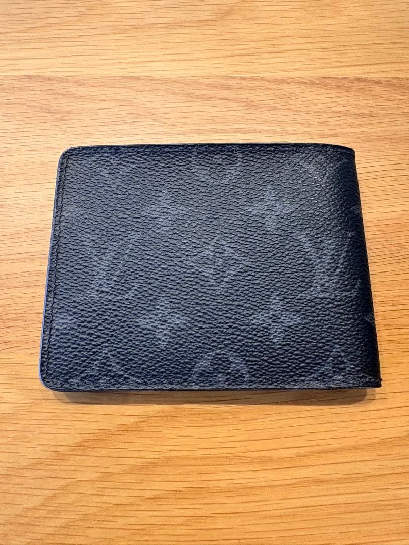 ⭐︎年内のみ！ルイヴィトン エクリプス ミュルティプル　二つ折り財布
