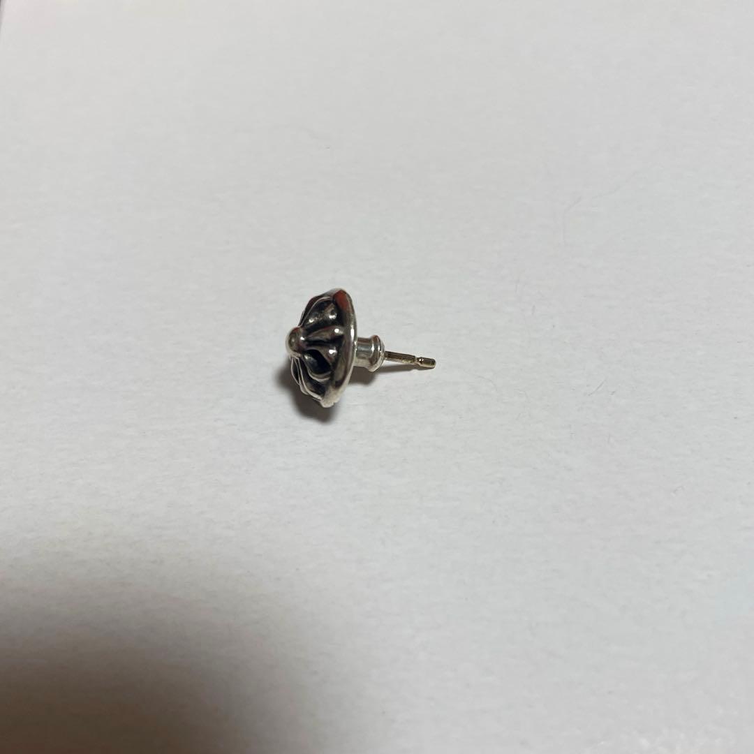 クロムハーツ　片耳用　ピアス　クロスボール