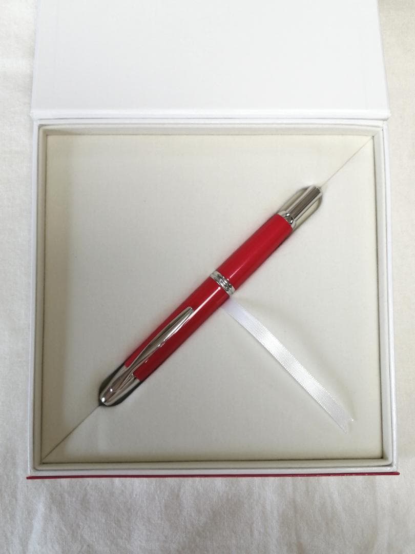 PILOT キャップレス 万年筆 限定カラー コーラルレッド <F>