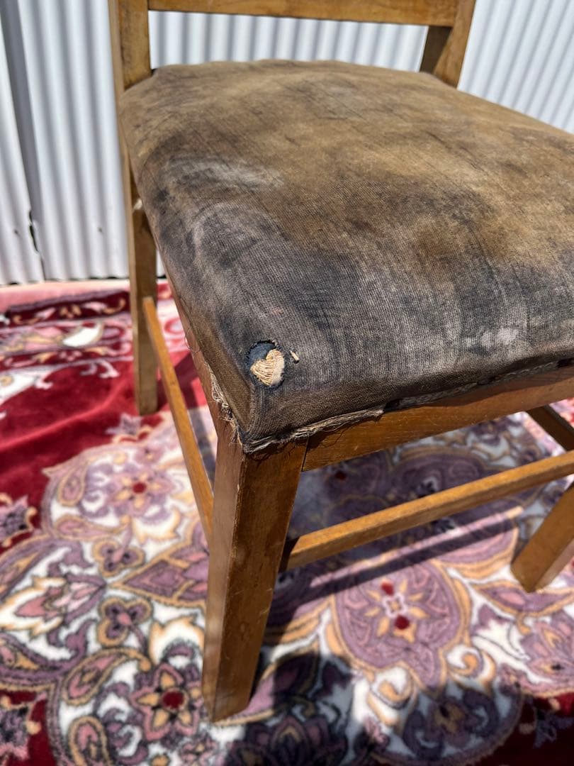 【アンティーク】古い木製の椅子 リベット打ち ダイニングチェア 昭和レトロ