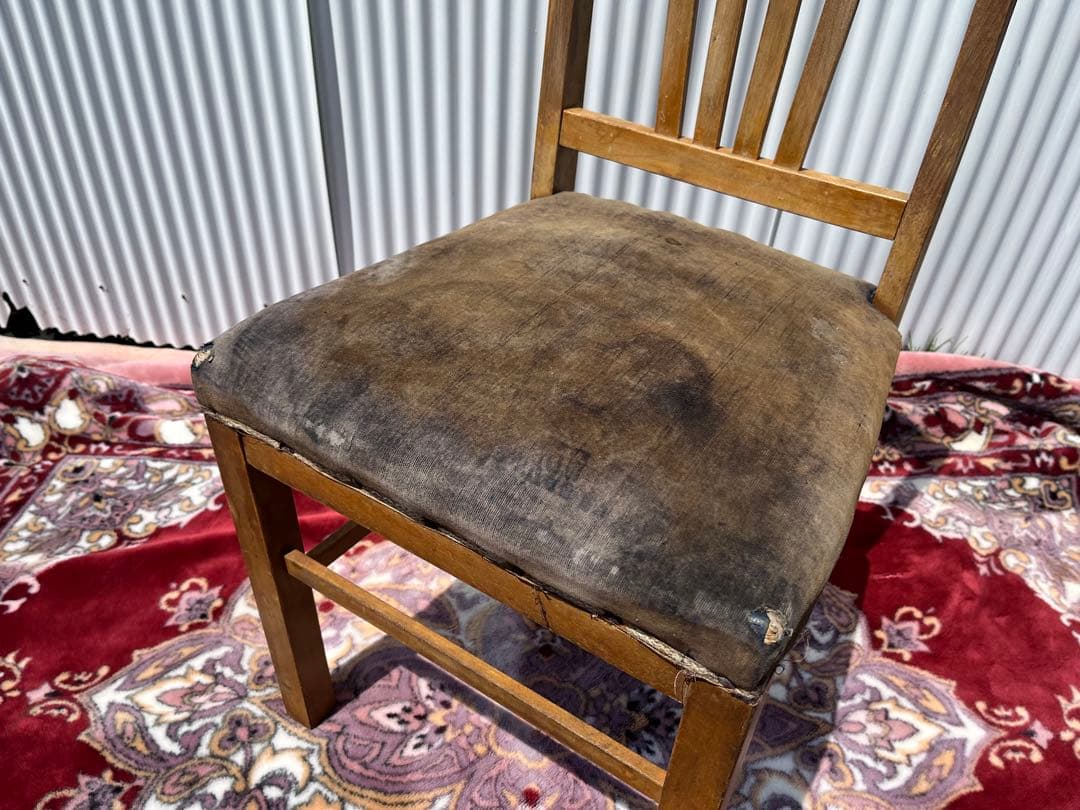 【アンティーク】古い木製の椅子 リベット打ち ダイニングチェア 昭和レトロ