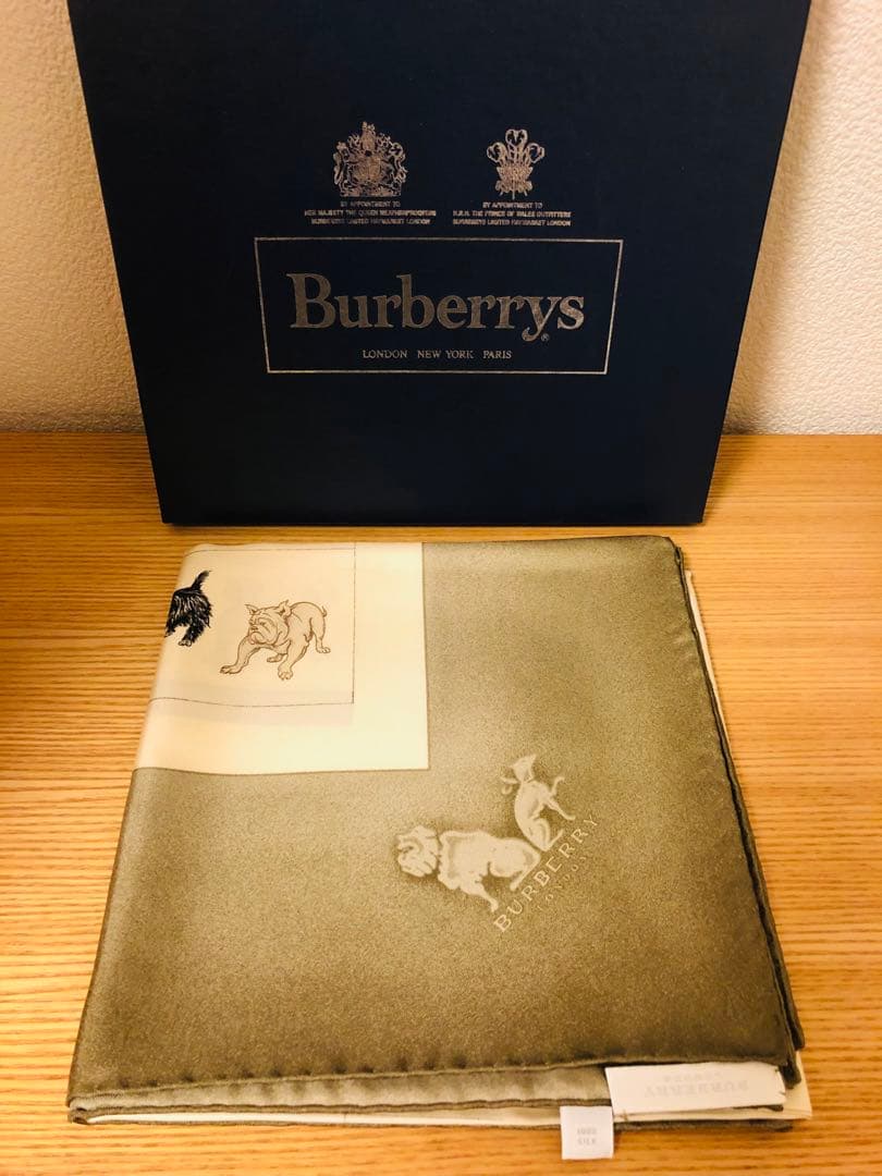 バーバリー シルクスカーフ