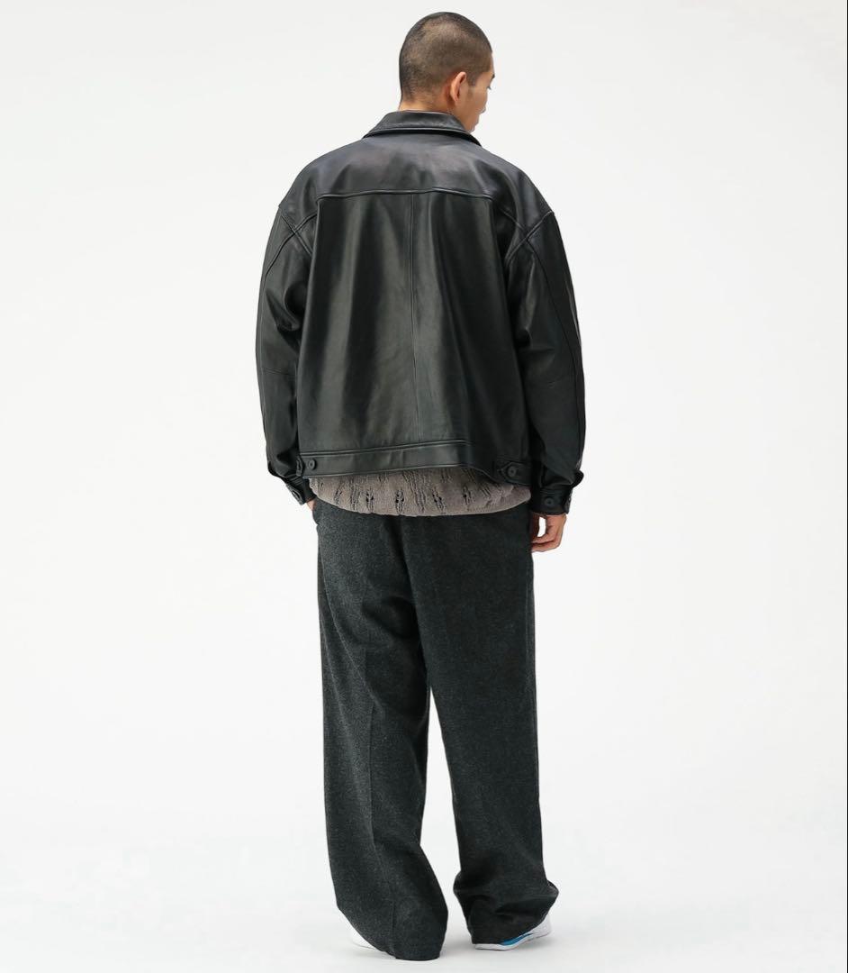 BEAMS ワイドフィット　レザー　ジップブルゾン