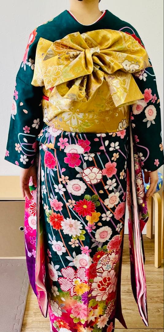 振袖　草履・バッグ・ファー・和装小物付き　正絹　京都きもの友禅　身丈160cm