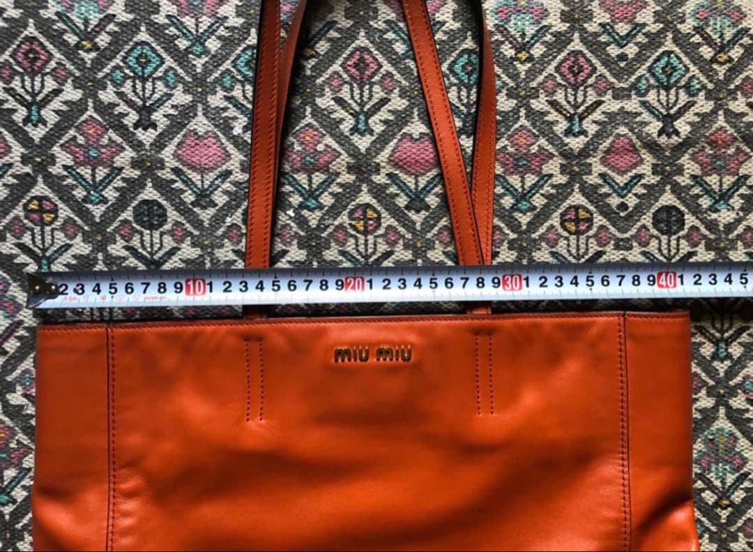 MIU MIU レザートートバッグ