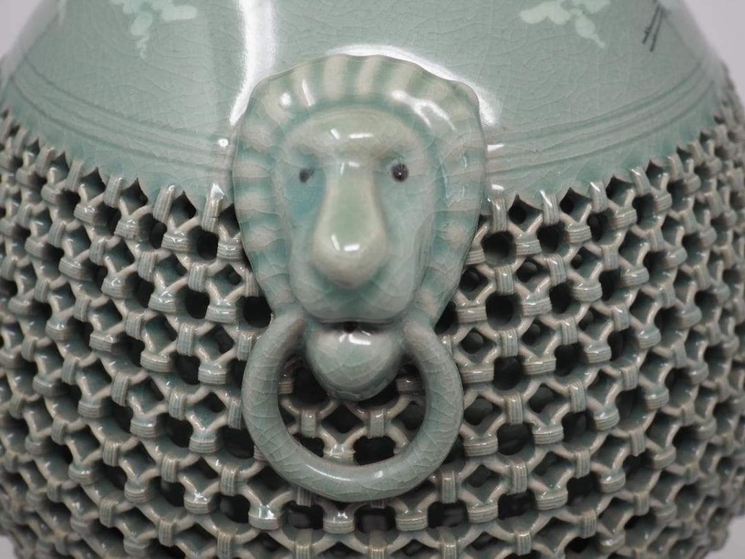 網目透かし彫り壺　鶴　獅子　東泉　-SO