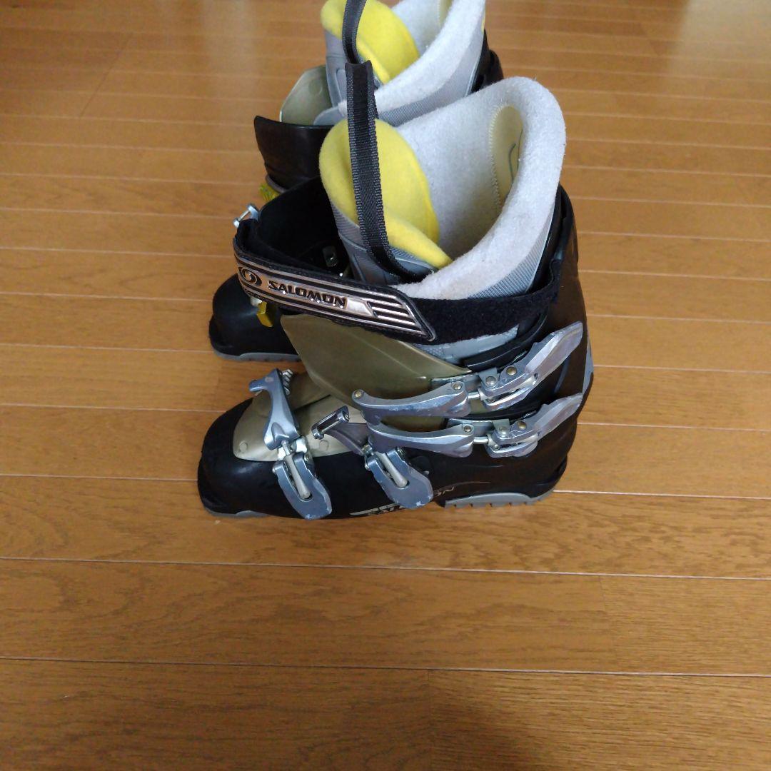 SALOMONスキーブーツ