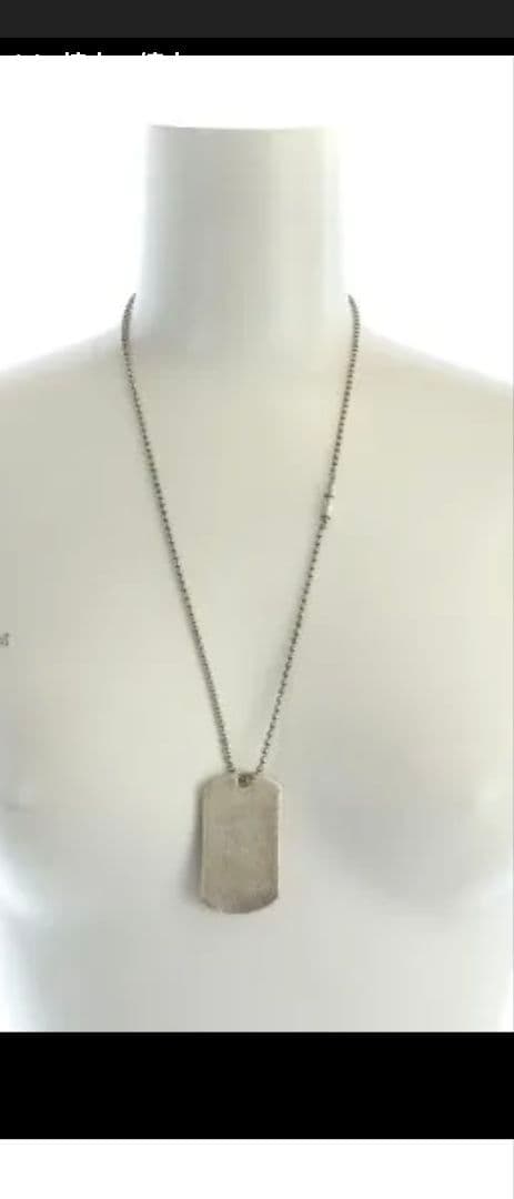 GUCCIシルバードッグタグネックレス