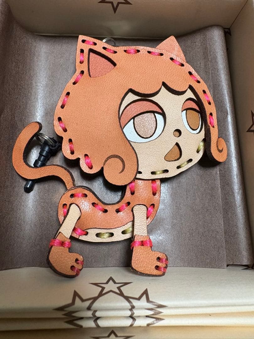 城とドラゴン レザーキーホルダー4個 プリティキャット、マーメイド、他