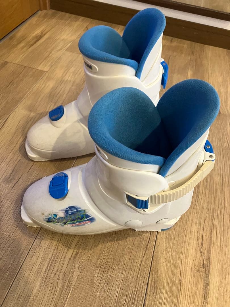 子供用スキー3点セット　スキー板100 スキーブーツ21-22 スキーセット