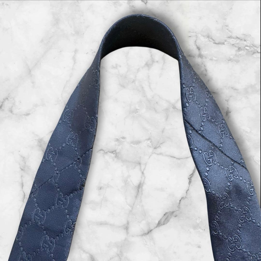 【未使用に近い】GUCCI グッチ　ネクタイ　gg柄　シルバーグレー