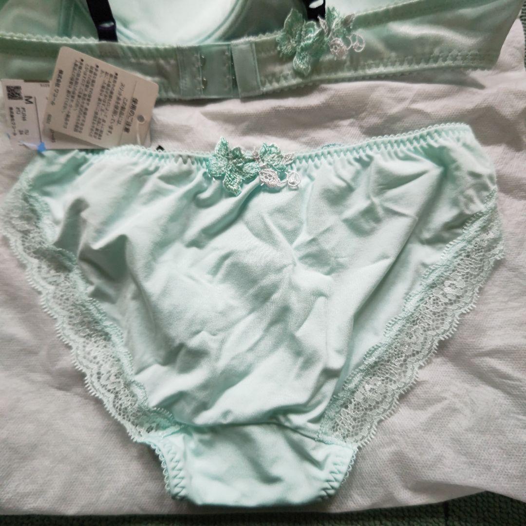 BTJ466｜ワコール サルート ブラジャー&ショーツセット　C70−M