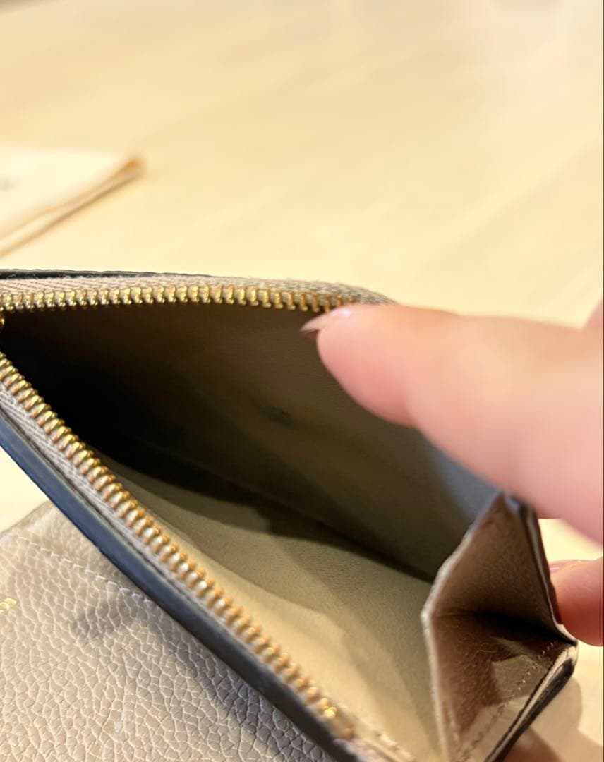 ルイヴィトン モノグラム ポルトフォイユ・ゾエ トゥルトレール