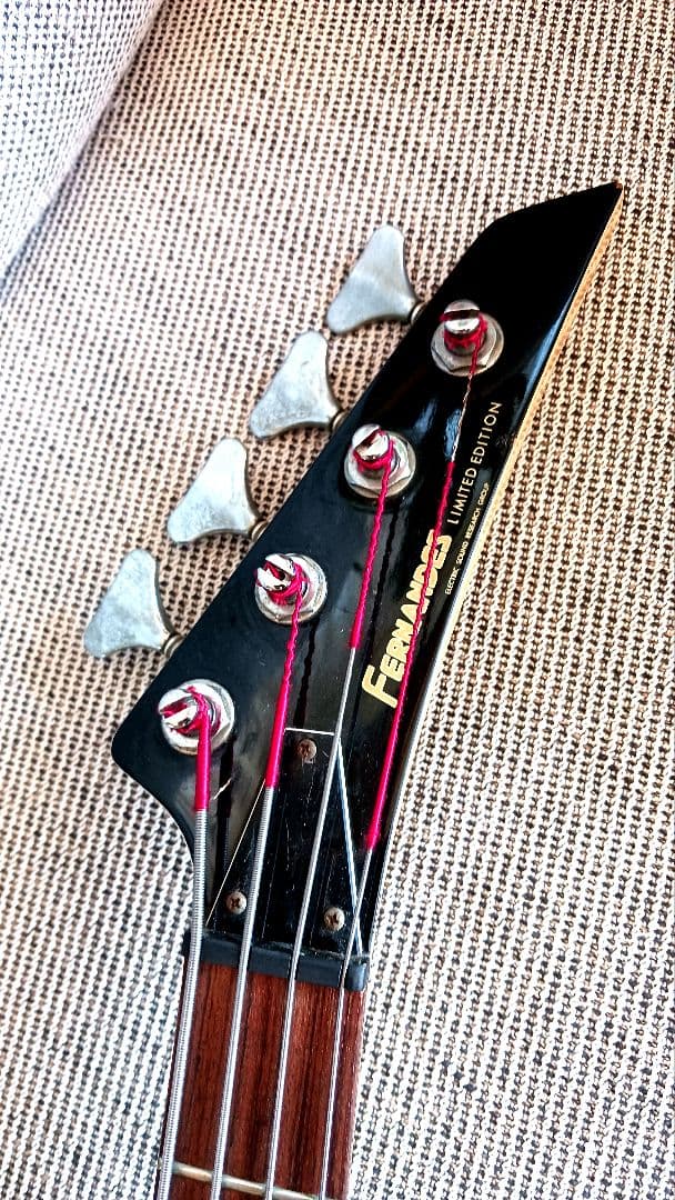 FERNANDES LIMITED EDITION エレキベース
