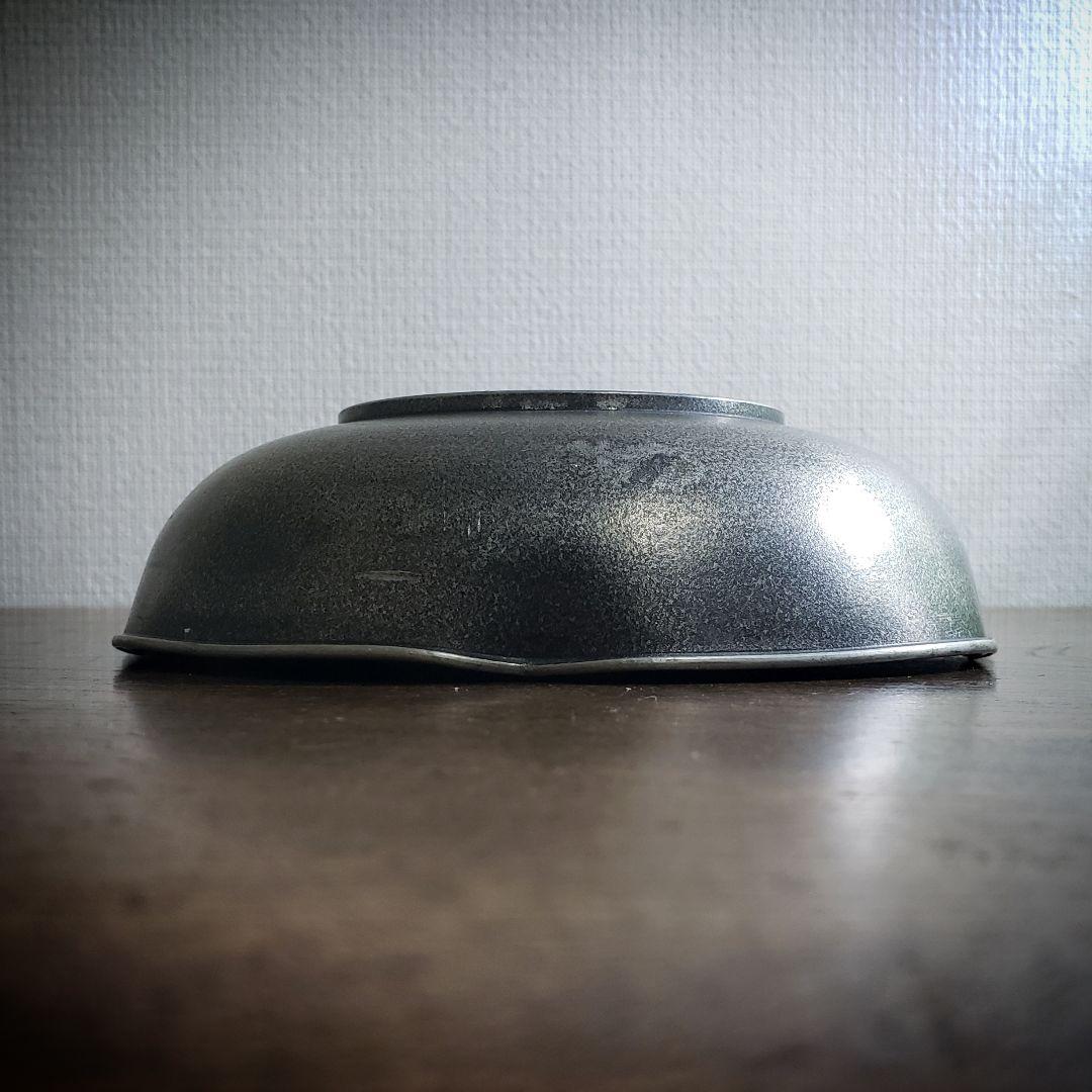 菓子器　錫製　ピューター　小物入れ　トレー　草花　銘　名入り　記念品　本錫