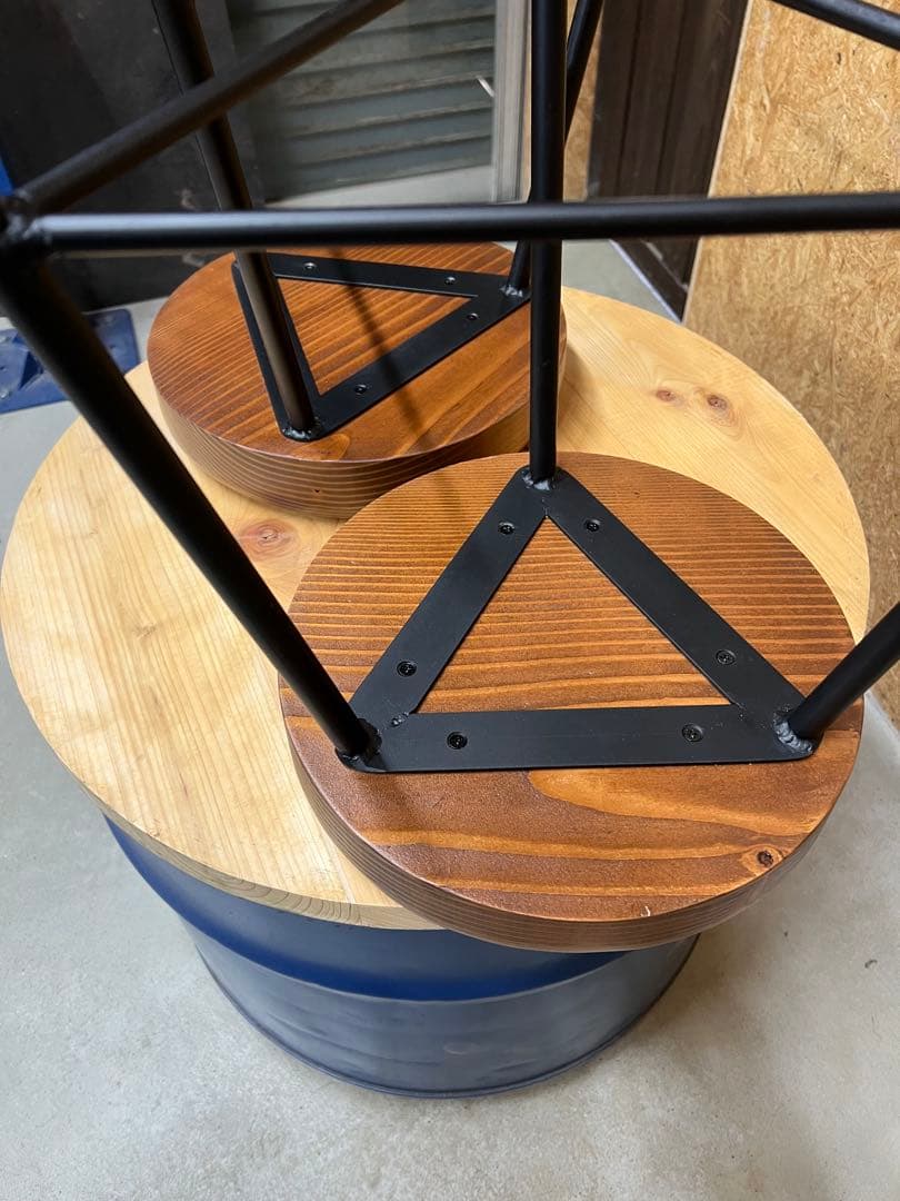 ブラウン円形スツール2脚セット