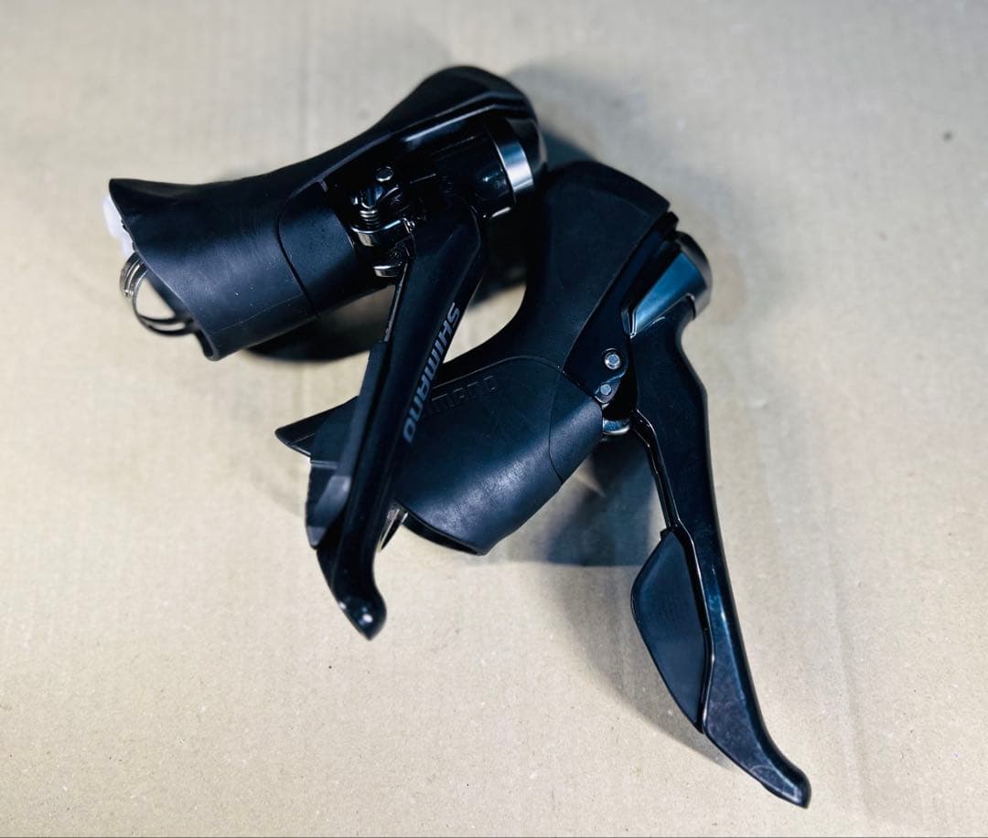 ★ SHIMANO ST-RS685 左右セット 油圧ブレーキ　11速 105