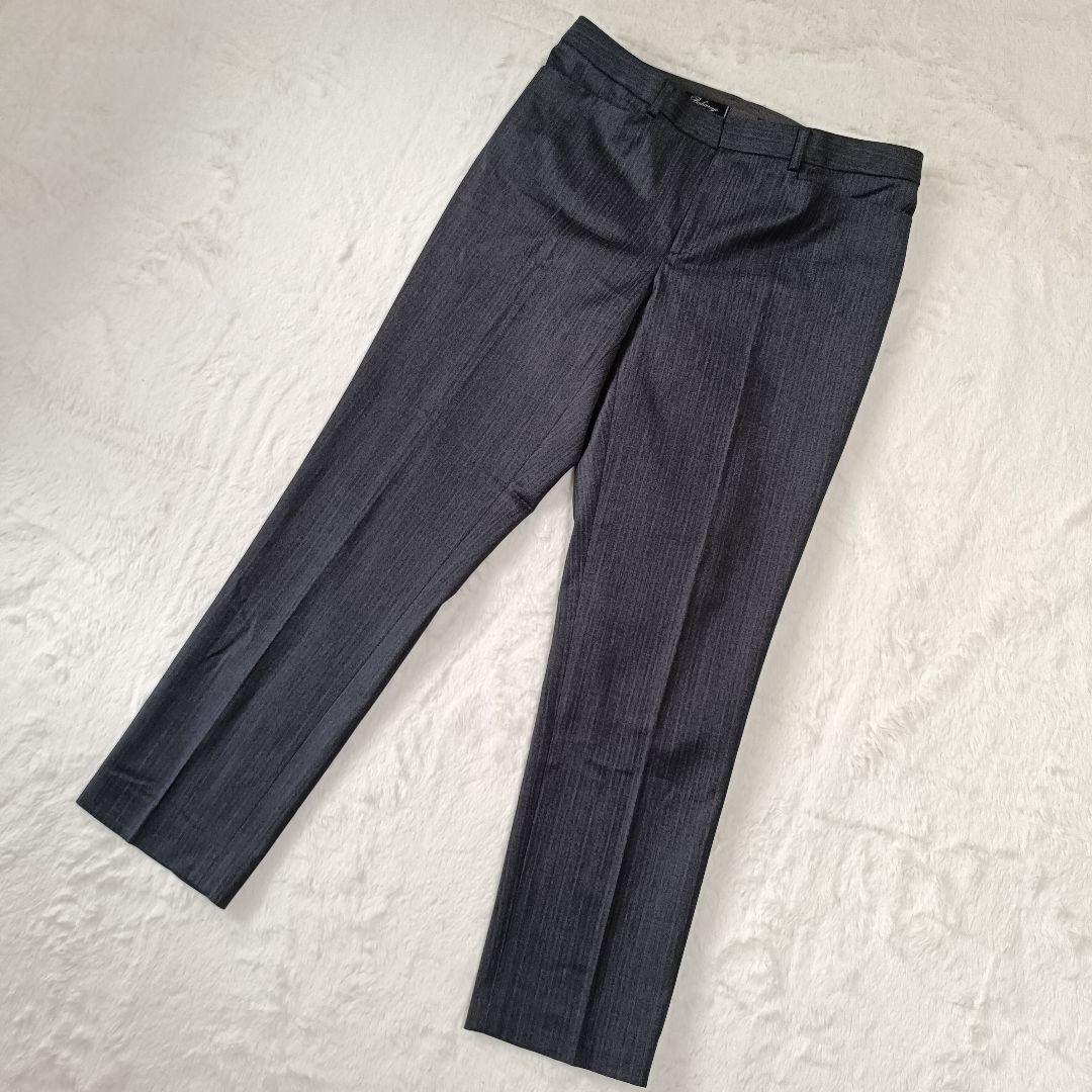 未使用級☆23区 パンツスーツ セットアップダークグレー ストライプ サイズ44