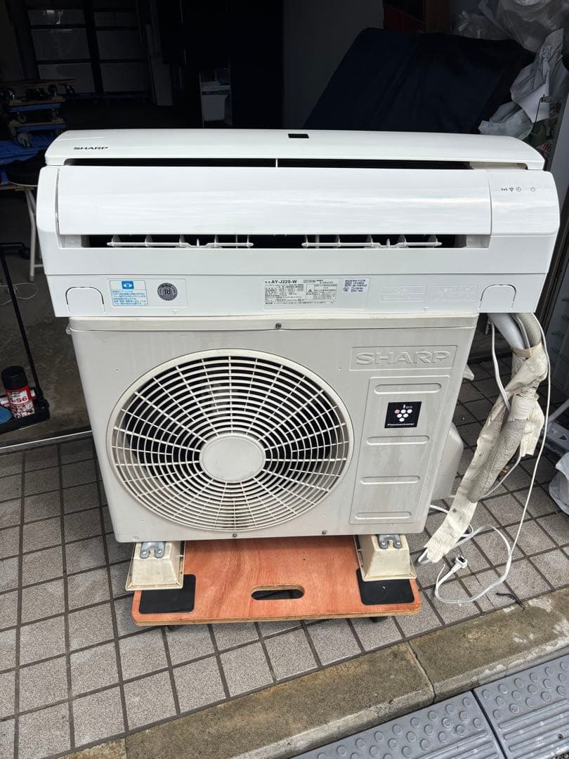 シャープ　ルームエアコン　AY-J22S-W 2019年製　100V 6畳