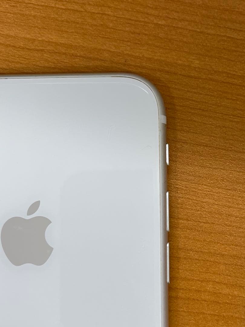 お*り様 動作確認済み iPhone 8 64GB ID L9037