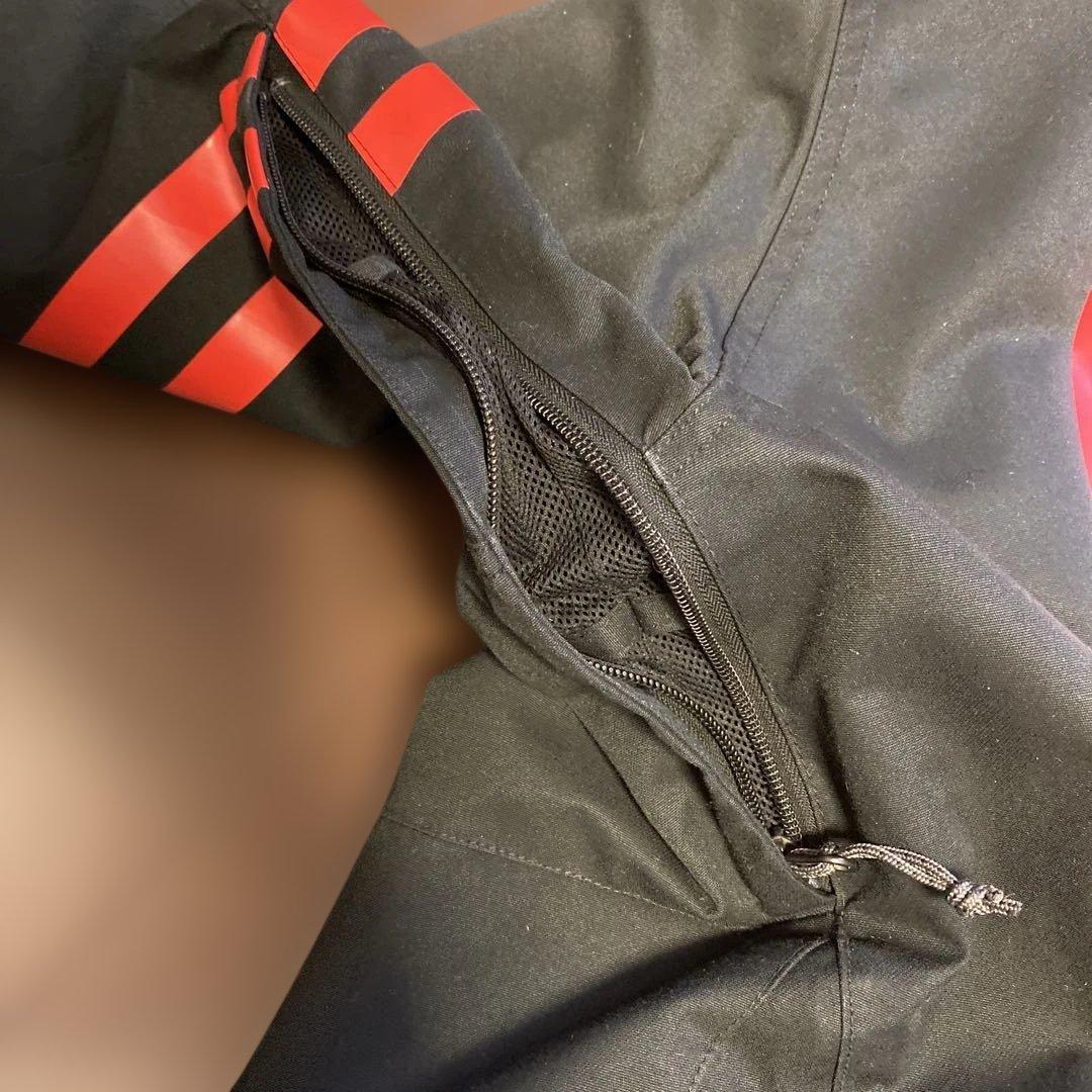 686 スノーボード　ジャケット