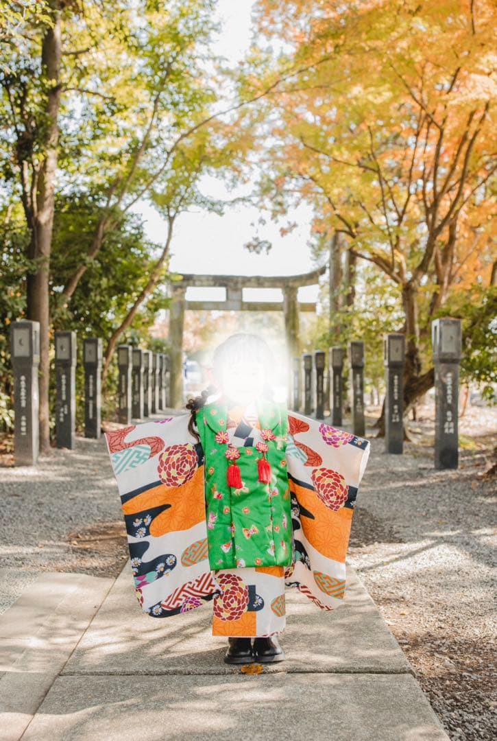 3歳用着物セット（多色花柄）