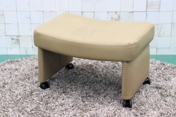 GMEH2E○karimoku / カリモク XU4206 オットマン フットス