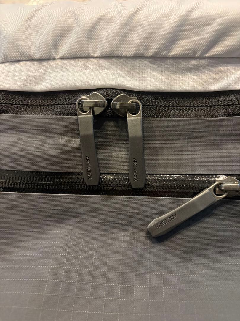 【美品】ARC'TERYX Granville 10 Courier Bag