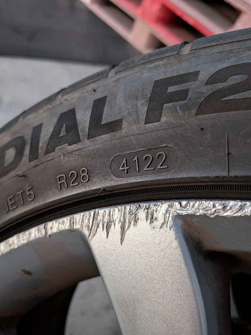 225/4５１９インチ　　タイヤのみ４本