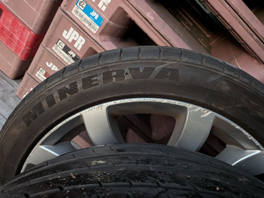 225/4５１９インチ　　タイヤのみ４本