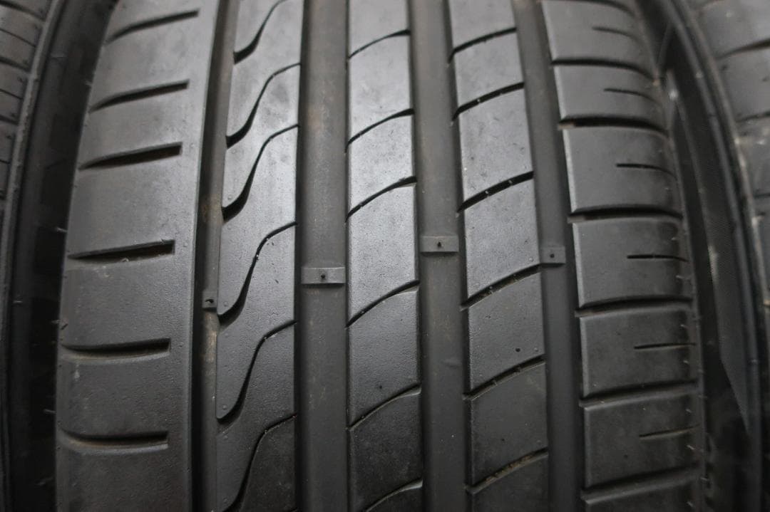 新品同様　2022年　ミネルバ　RADIAL　F205　225/45R18　4本
