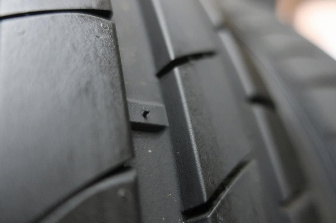 新品同様　2022年　ミネルバ　RADIAL　F205　225/45R18　4本