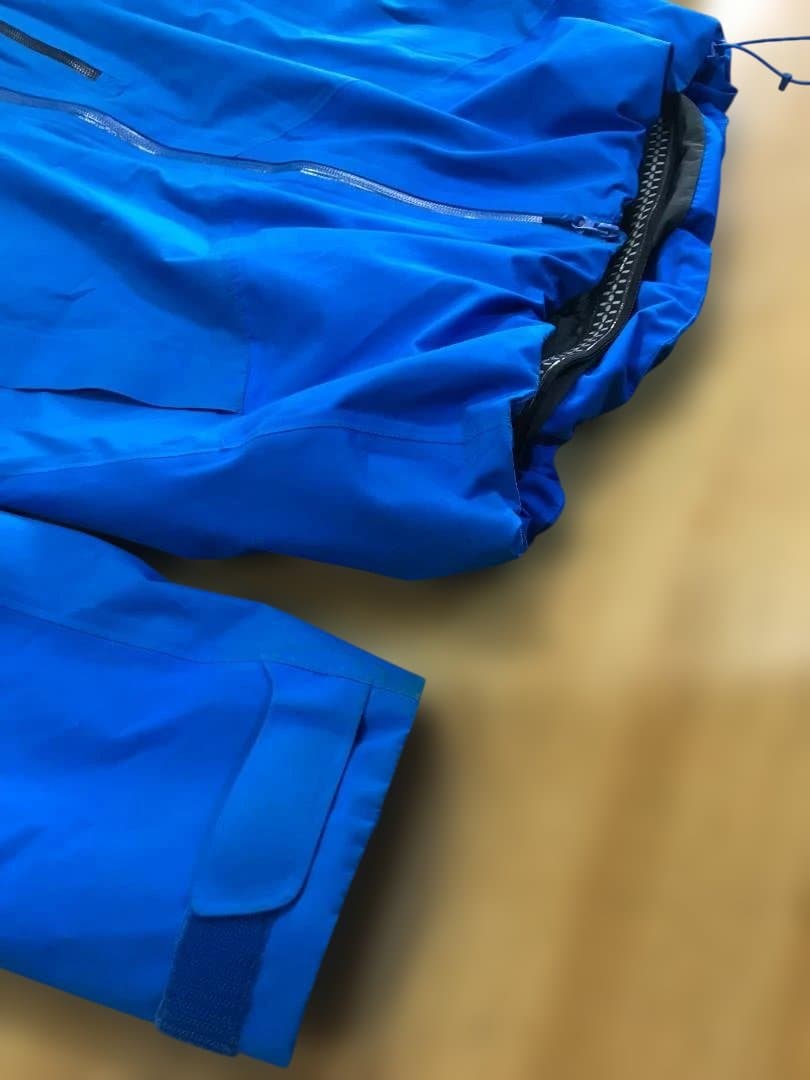 ホグロフス　スキー&スノーボード２レイヤーストレッチジャケット　Lサイズ