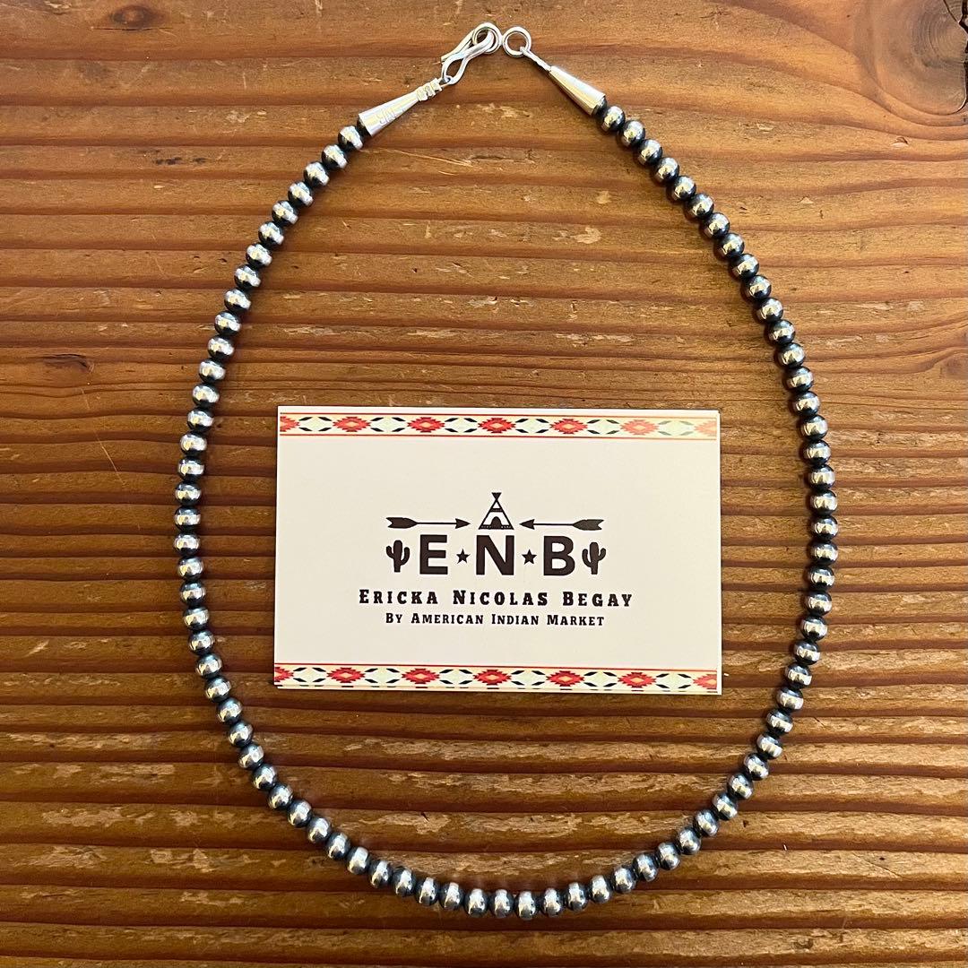 エリッカニコラスビケイ ENB ナバホパールネックレス5mm/45cm　燻タイプ