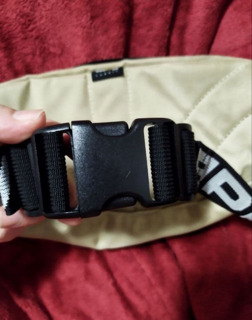 2/7まで！ 売切価格！美品【最安値】Supreme 18ssウエストバッグ