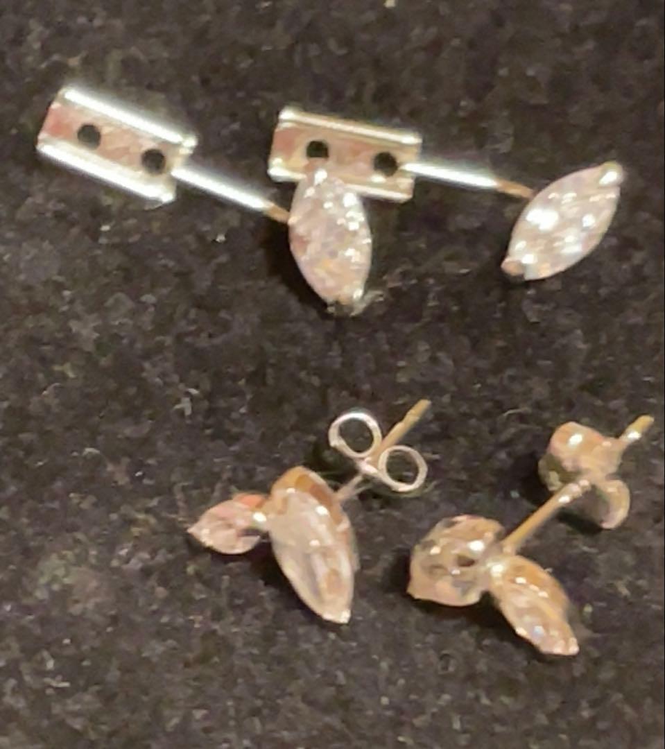 K14 揺れるピアス