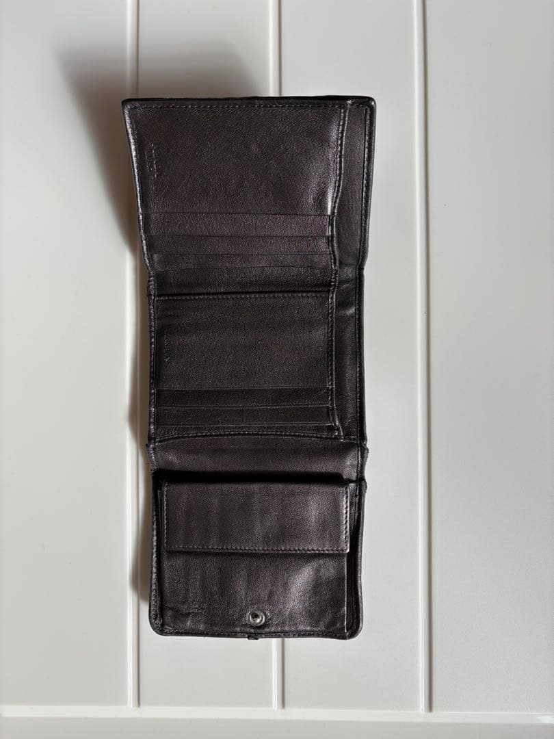 プラダ 三つ折り財布 ナッパレザー シルバーロゴ金具 グレー ブラック