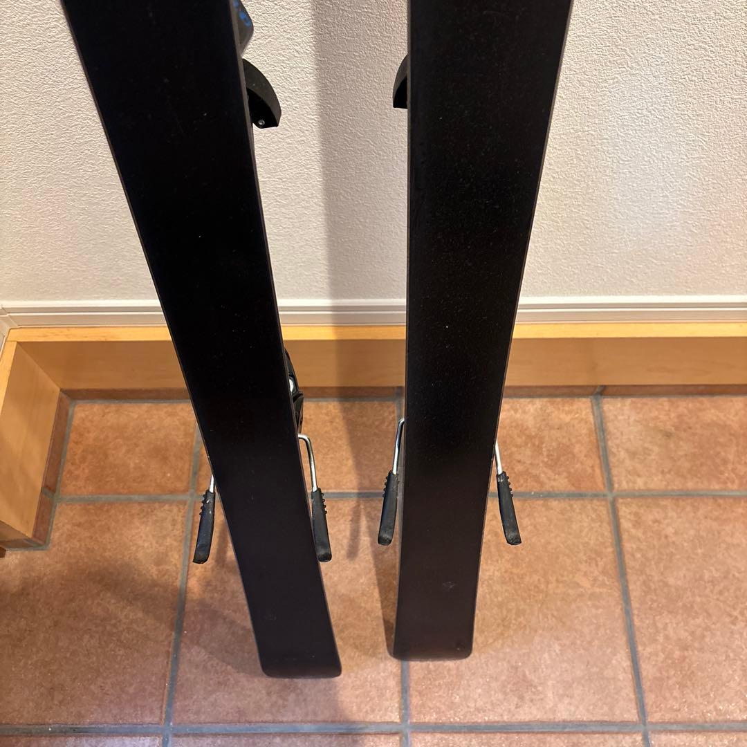 メンズ　HART DIVA スキー板 黒と紫 ビンディング　ポール付き