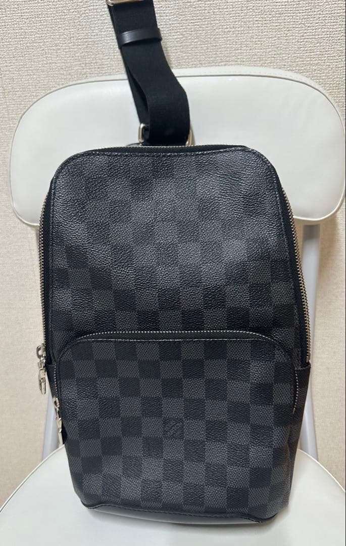LOUIS VUITTON ルイ・ヴィトン　アヴェニュースリングバッグ