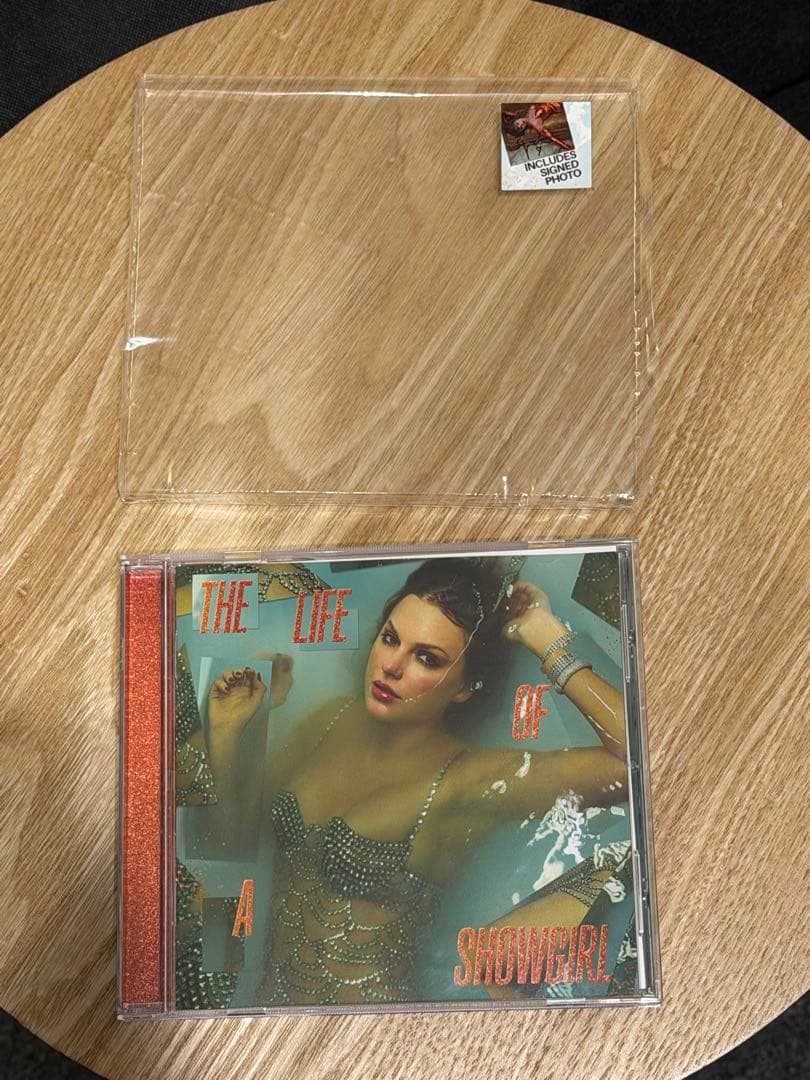 THE LIFE OF A SHOWGIRL CDサインPHOTO2①