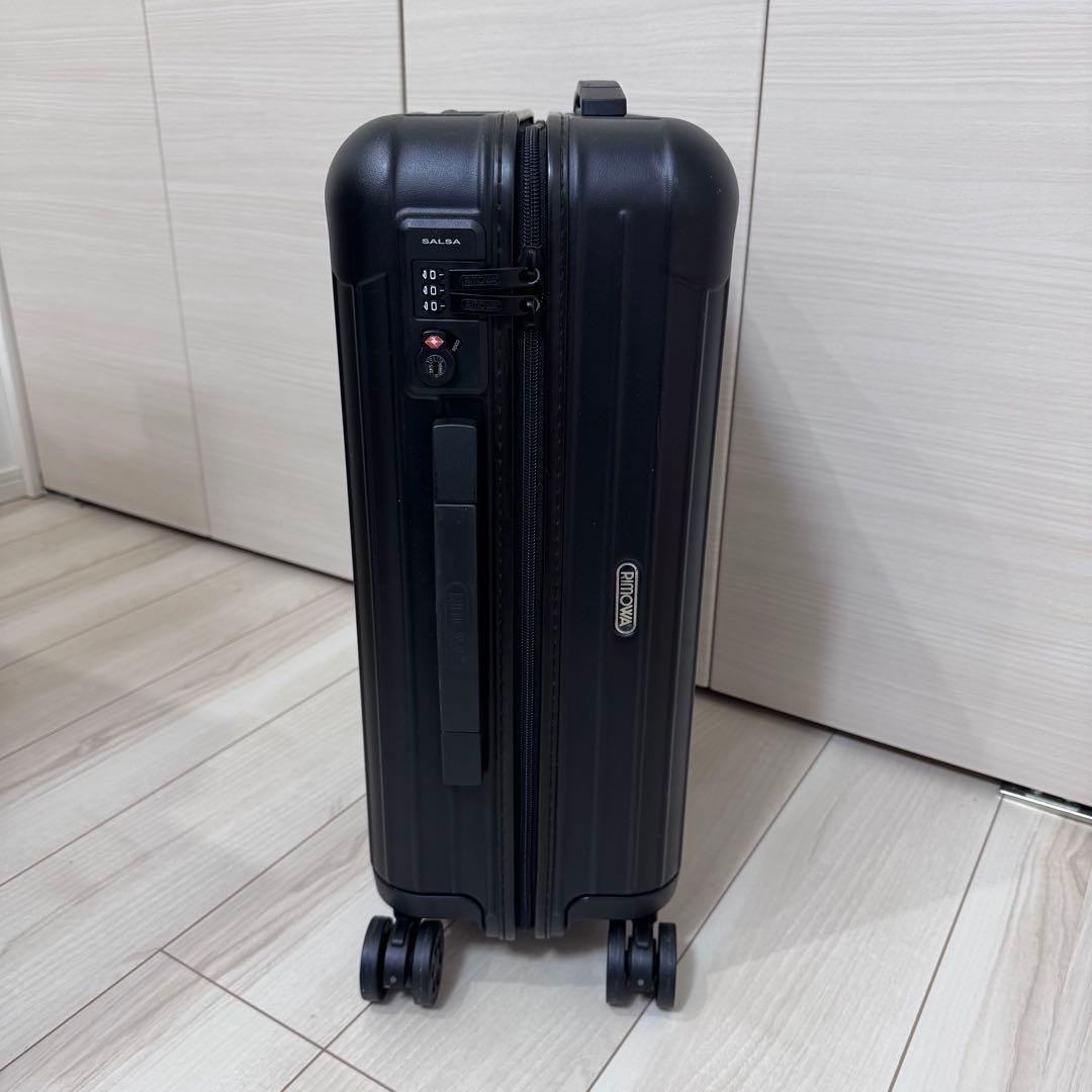 リモワ サルサ マットブラック 32L 4輪