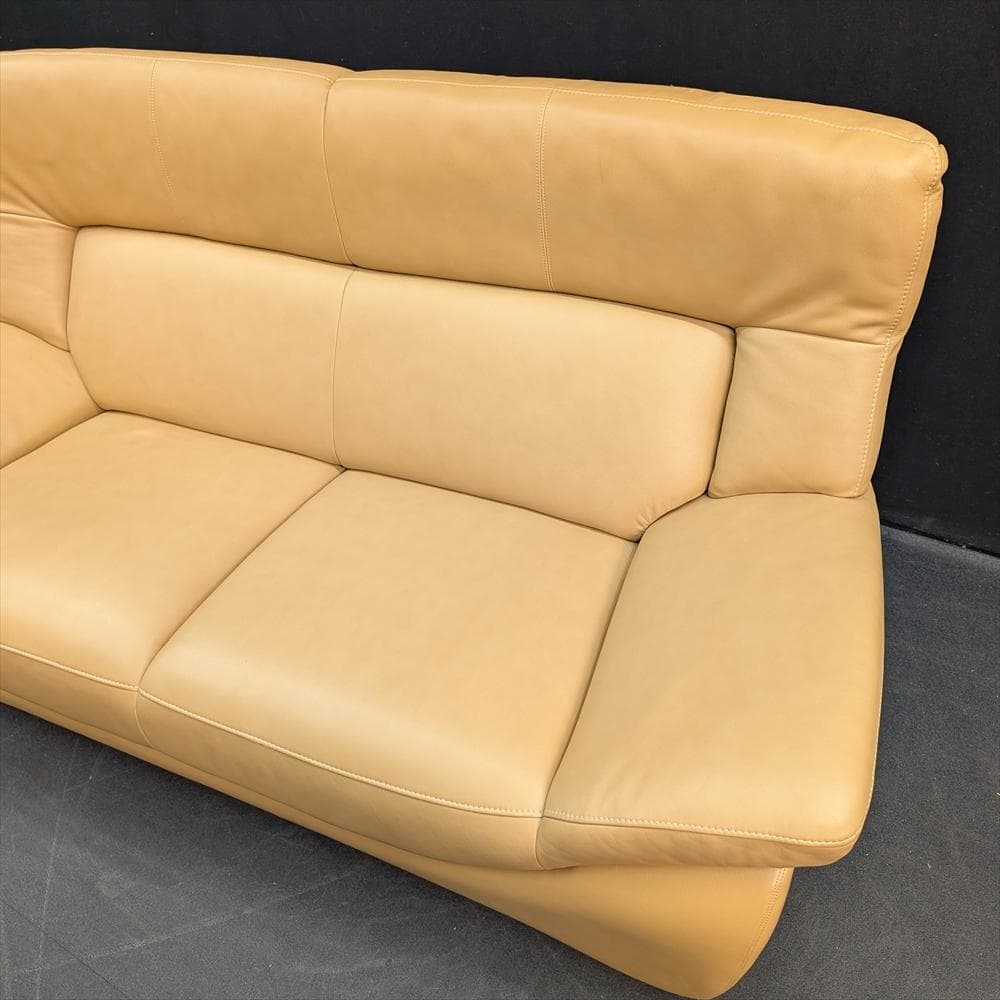 美品　カリモク　本革　ワイドラブソファ　ラブソファ　2人掛け　2P　2.5人掛け